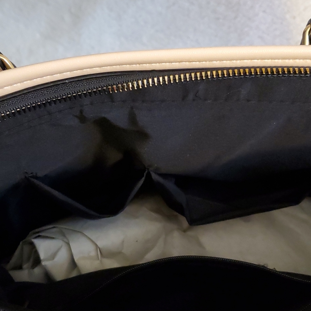NWT Faux Snakeskin Tote . LG Handbag - Picture 10 of 16